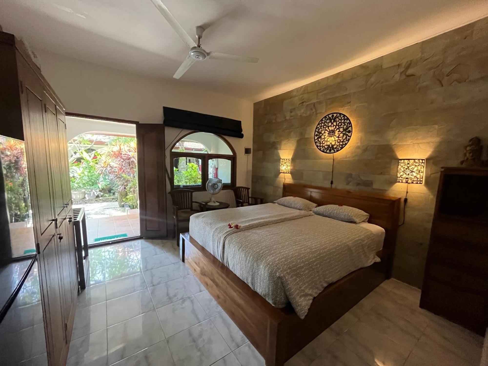 Catra Homestay Beach Apartments จันดีดาซา ภายนอก รูปภาพ